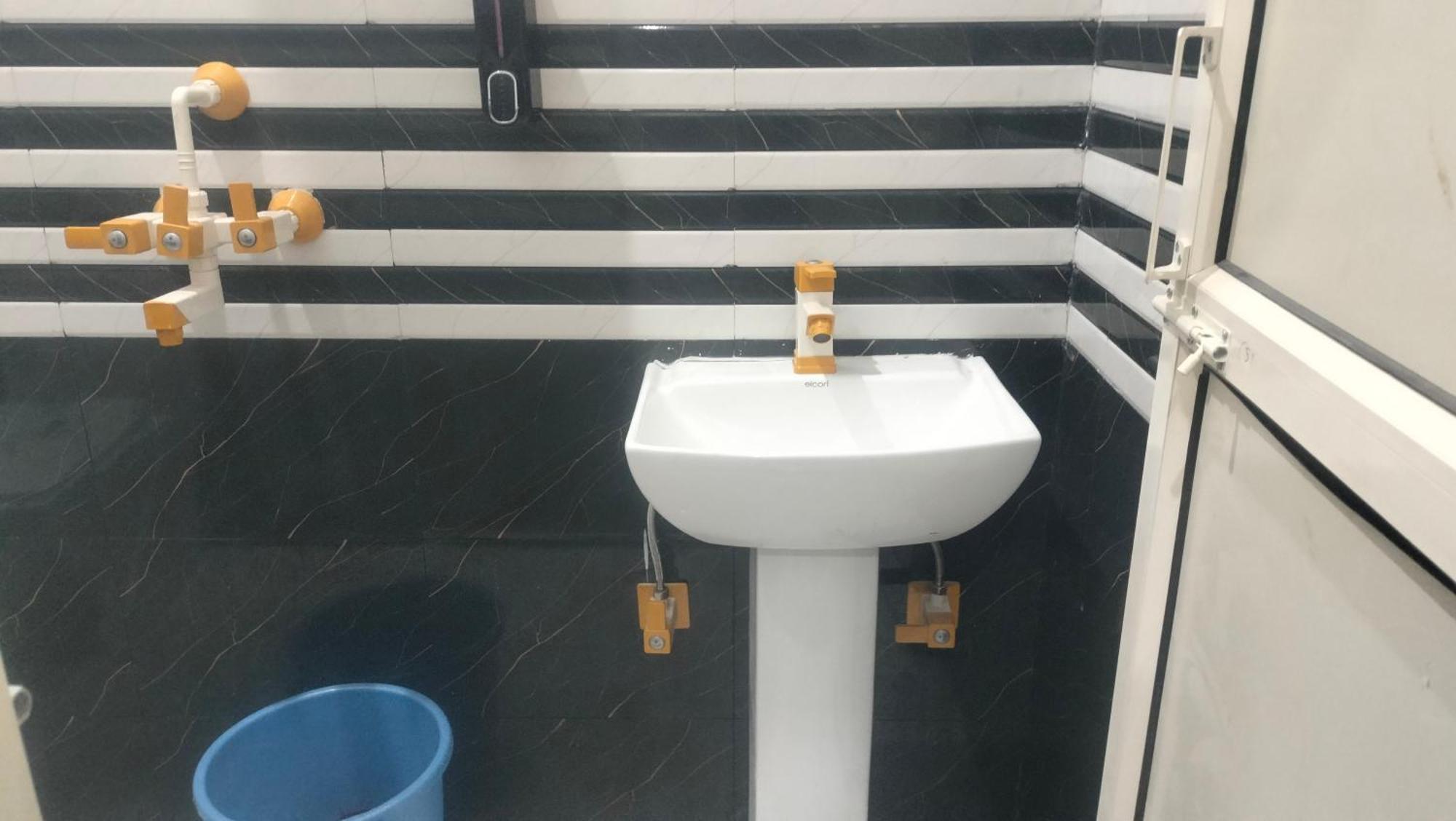 Maa Gayatri Dham Hotel Vrindavan Luaran gambar