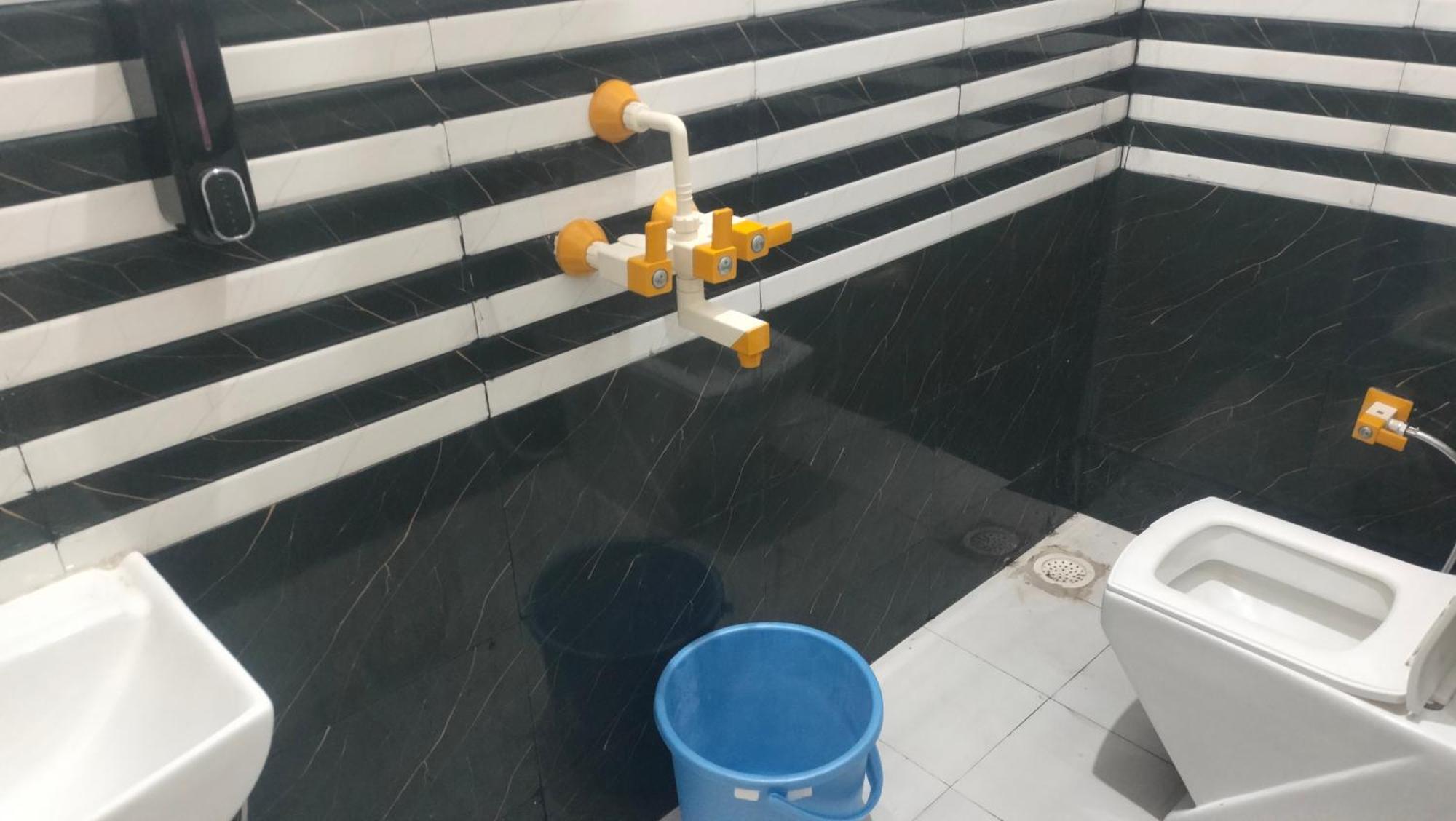 Maa Gayatri Dham Hotel Vrindavan Luaran gambar